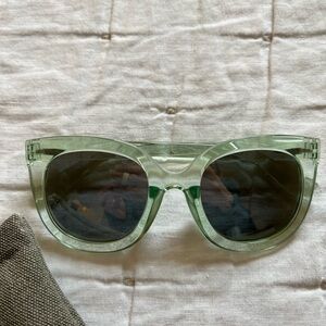 Peepers Sunglasses +0.00 Logging Out Green